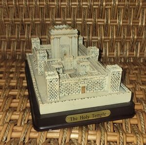 Judaica The Second Temple of Jerusalem Sculpture